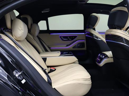 Used 2025 Mercedes-Benz S 63 AMG S image 17