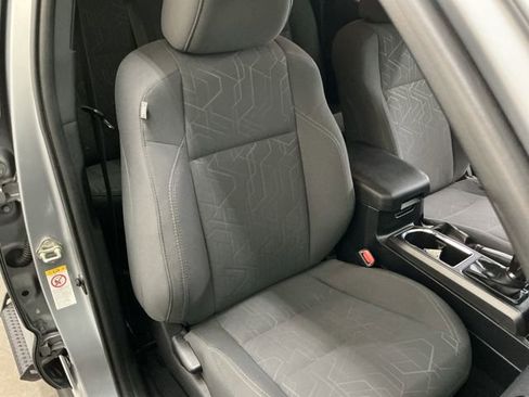 Used 2018 Toyota Tacoma TRD Off-Road image 33