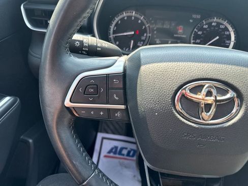 Used 2022 Toyota Highlander XSE AWD/4WD image 23