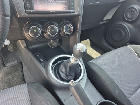 Used 2015 Scion tC FWD image 12