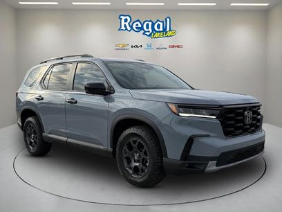 Certified 2025 Honda Pilot TrailSport