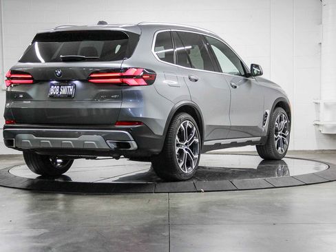 Used 2025 BMW X5 sDrive40i w/ Premium Package image 6