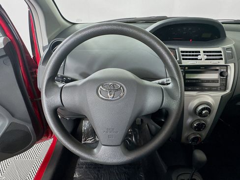 Used 2008 Toyota Yaris 2-Door Hatchback FWD image 13