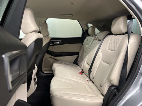 Used 2024 Ford Edge Titanium AWD/4WD image 29