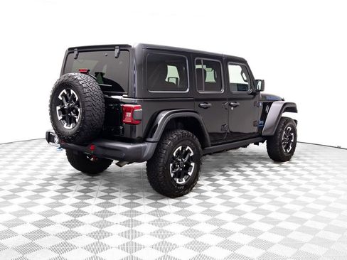 Used 2024 Jeep Wrangler Unlimited Rubicon 4xe image 5