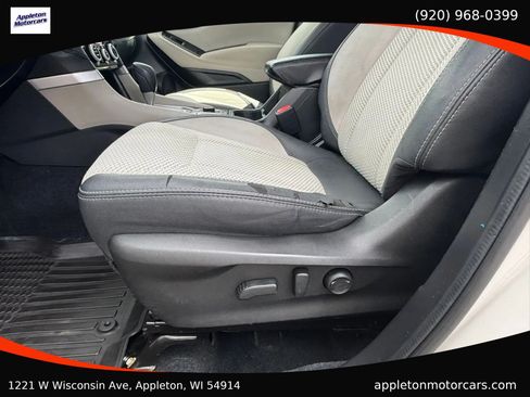Used 2019 Subaru Forester Premium AWD/4WD image 16