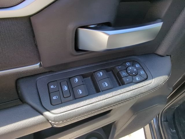 New 2026 RAM 3500 Big Horn AWD/4WD image 13