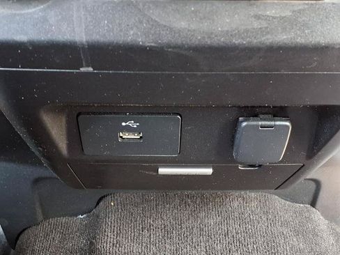 Used 2018 Ford F150 XLT AWD/4WD image 8