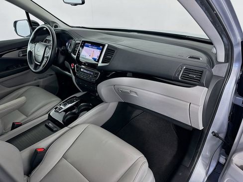 Used 2018 Honda Pilot Touring image 33