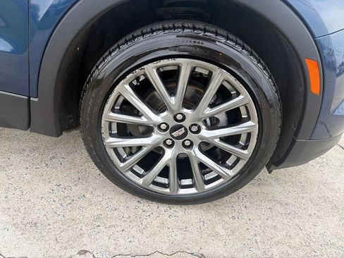 Used 2019 Cadillac XT4 Luxury w/ Cold Weather Package FWD image 40