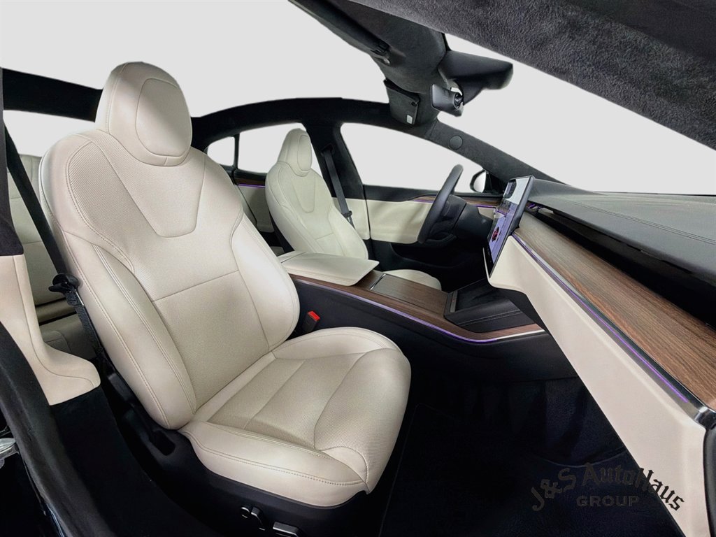 Used 2026 Tesla Model S AWD/4WD image 36