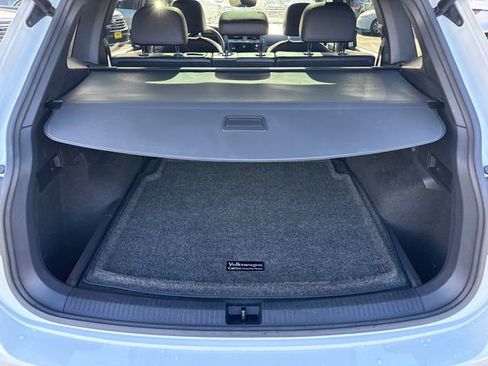 Used 2020 Volkswagen Tiguan SEL Premium R-Line image 15