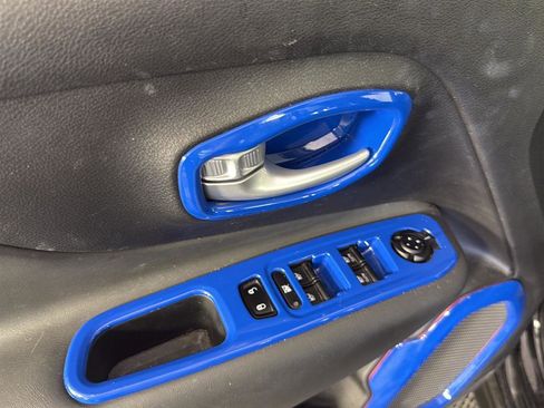 Used 2023 Jeep Renegade Trailhawk w/ Sun/Sound Group AWD/4WD image 9