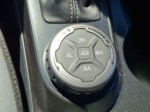Used 2024 Ford Bronco Black Diamond AWD/4WD image 21