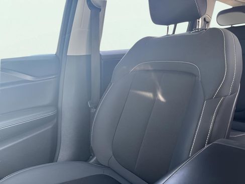 Used 2024 Jeep Grand Cherokee L Laredo image 25