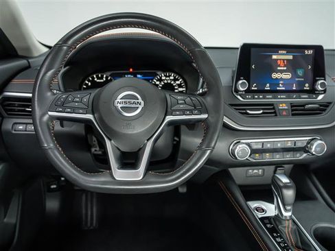 Used 2022 Nissan Altima 2.5 SR FWD image 20