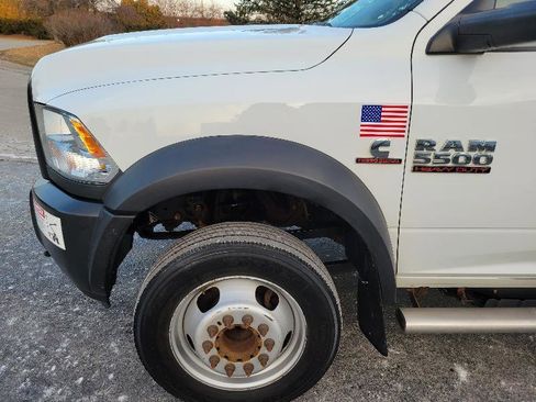 Used 2017 RAM 5500 Tradesman RWD image 27