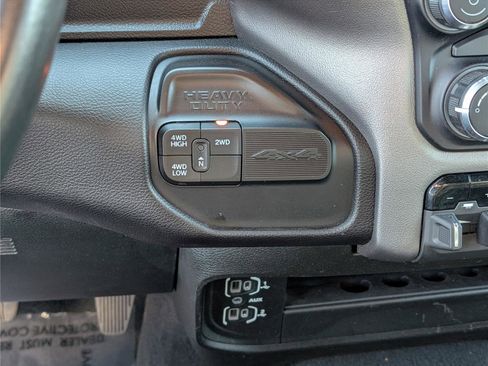 Used 2024 RAM 2500 Big Horn image 24