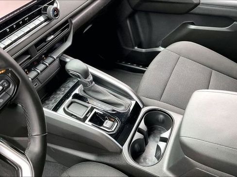 Used 2024 Chevrolet Colorado LT w/ LT Convenience Package RWD image 13