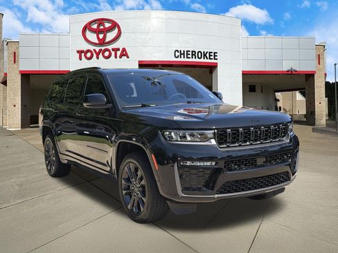 Used 2026 Jeep Grand Cherokee L Limited AWD/4WD image 3