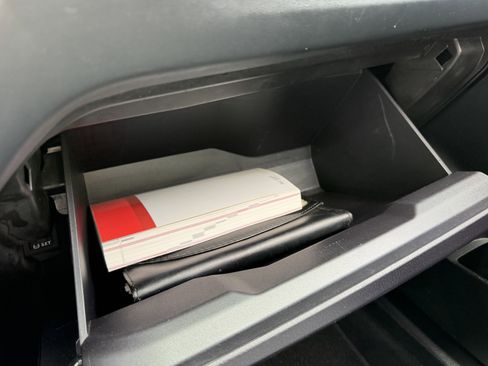 Used 2019 Toyota Corolla L image 35