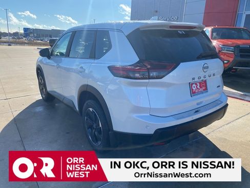 New 2026 Nissan Rogue SV image 3