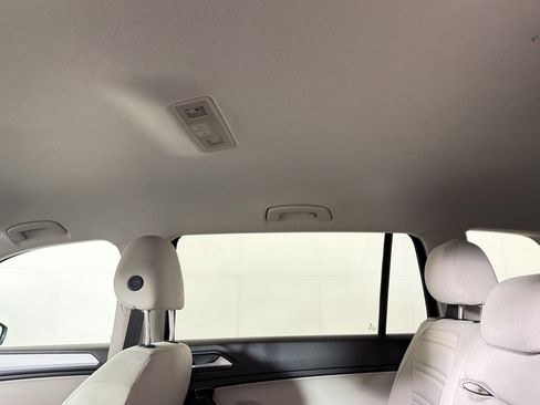 Used 2024 Volkswagen Tiguan S image 23