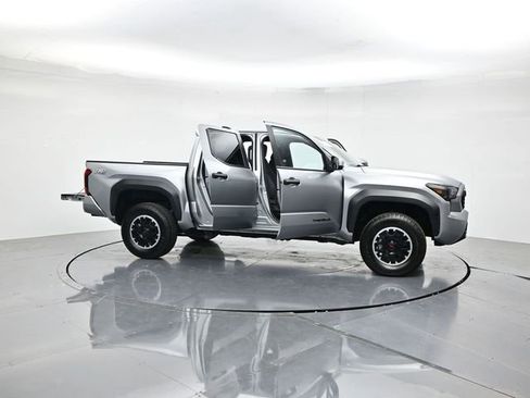 Used 2024 Toyota Tacoma TRD Off-Road AWD/4WD image 54