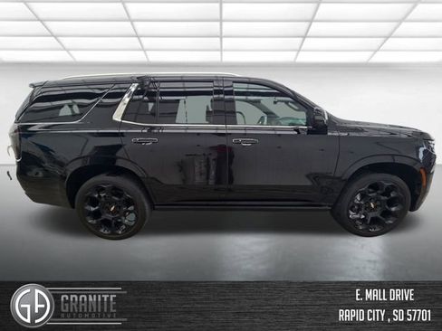 Used 2025 Chevrolet Tahoe High Country AWD/4WD image 6