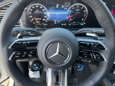 New 2025 Mercedes-Benz GLS 63 AMG 4MATIC image 12