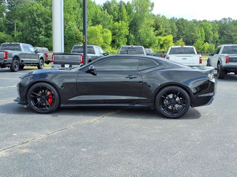 Used 2021 Chevrolet Camaro LT RWD image 21