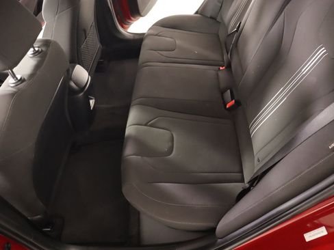 Used 2025 Hyundai Elantra SEL image 13