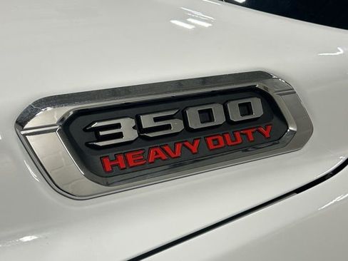 Used 2025 RAM 3500 Laramie w/ Max Tow Package AWD/4WD image 29