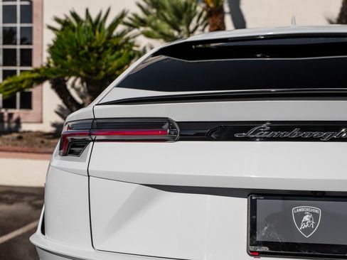 Used 2024 Lamborghini Urus S image 17