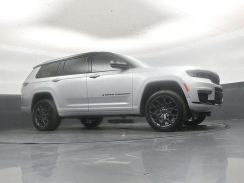 Used 2023 Jeep Grand Cherokee L Summit AWD/4WD image 42