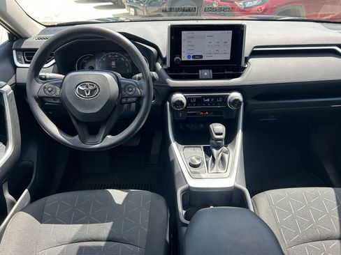Used 2023 Toyota RAV4 XLE AWD/4WD image 17