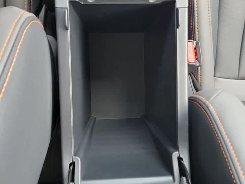 Certified 2025 Subaru Crosstrek 2.5i Limited w/ Popular Package #4A AWD/4WD image 17