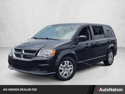 Used 2019 Dodge Grand Caravan SE w/ UConnect Hands-Free Group