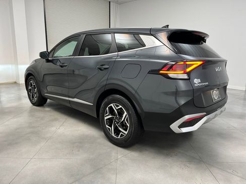 Used 2024 Kia Sportage LX image 5