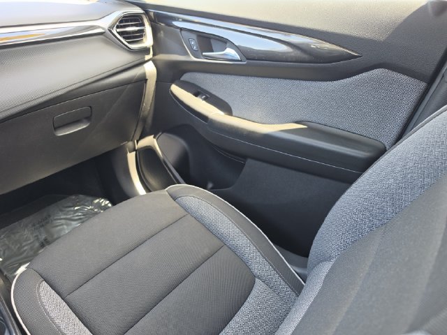 Used 2025 Chevrolet TrailBlazer LT FWD image 18