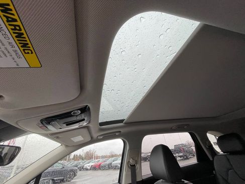 New 2026 Kia Sorento S w/ S Panoramic Sunroof Package AWD/4WD image 22