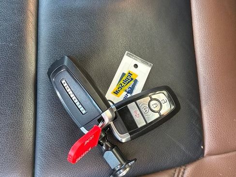 Used 2022 Ford Bronco Outer Banks image 29