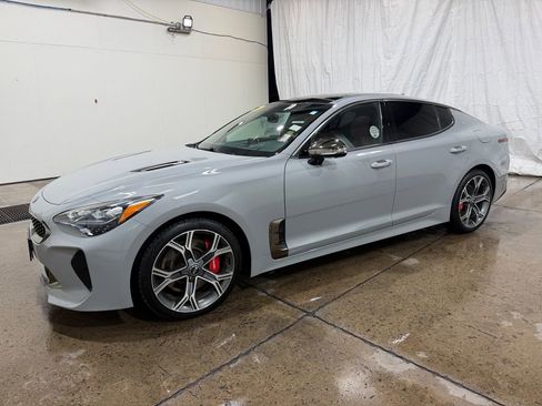 Used 2021 Kia Stinger GT2 AWD/4WD image 19