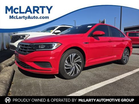 Certified 2021 Volkswagen Jetta SEL FWD image 1