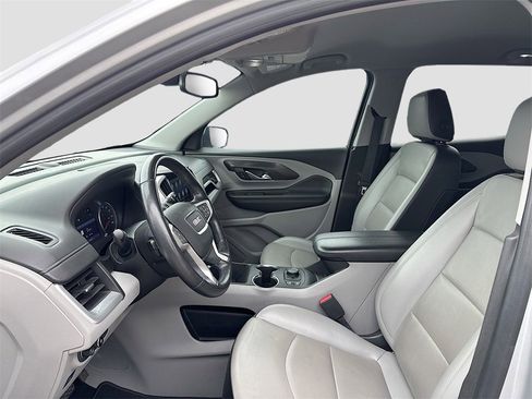 Used 2022 GMC Terrain SLT w/ Infotainment Package II image 10