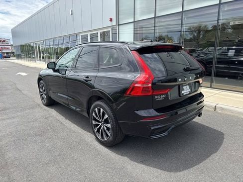 Used 2025 Volvo XC60 B5 Plus AWD/4WD image 3