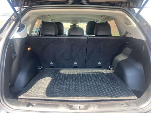 Used 2019 Jeep Compass Limited AWD/4WD image 14