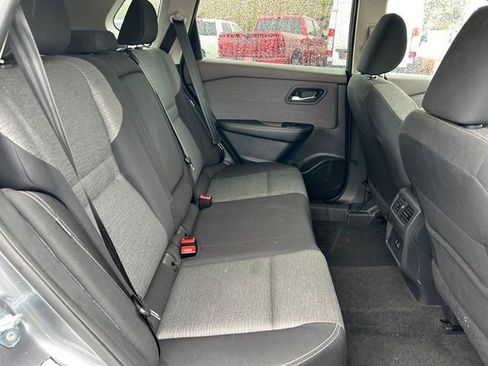 Used 2023 Nissan Rogue SV image 14