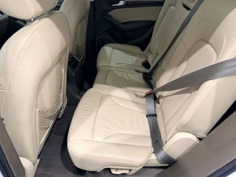 Used 2015 Audi Q5 2.0T Premium Plus w/ Technology Package image 23