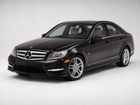 Used 2012 Mercedes-Benz C 250 Sedan image 2